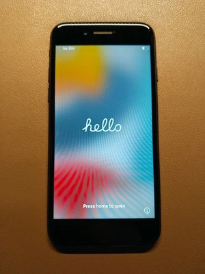 Apple iPhone 7 32GB Schwarz iOS Smartphone MN8X2ZD/A - A1778 - Gebraucht - Bild 1 von 4