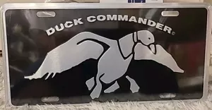 New Duck Commander Black License Décor Plate - Foto 1 di 2
