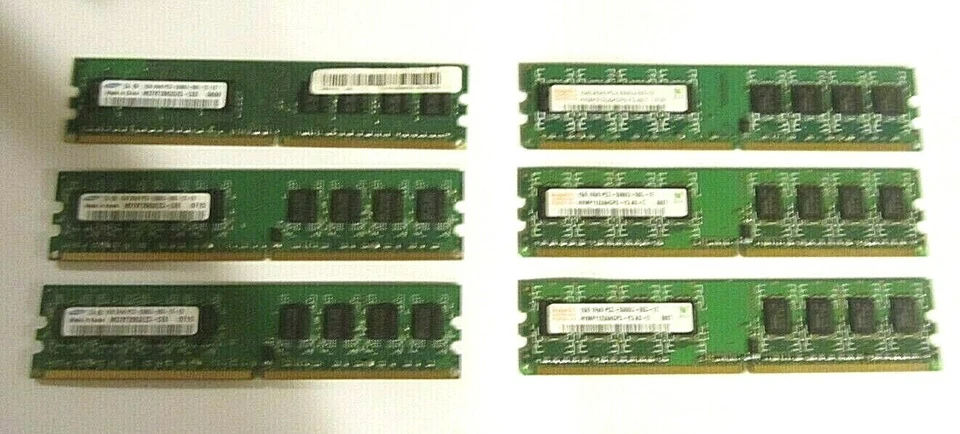 Samsung x 3 + Hynix x 3 PC2-5300U-555 DDR2 667 MHz  RAM - 240 Pin - 6 Pc - Image 1 of 2