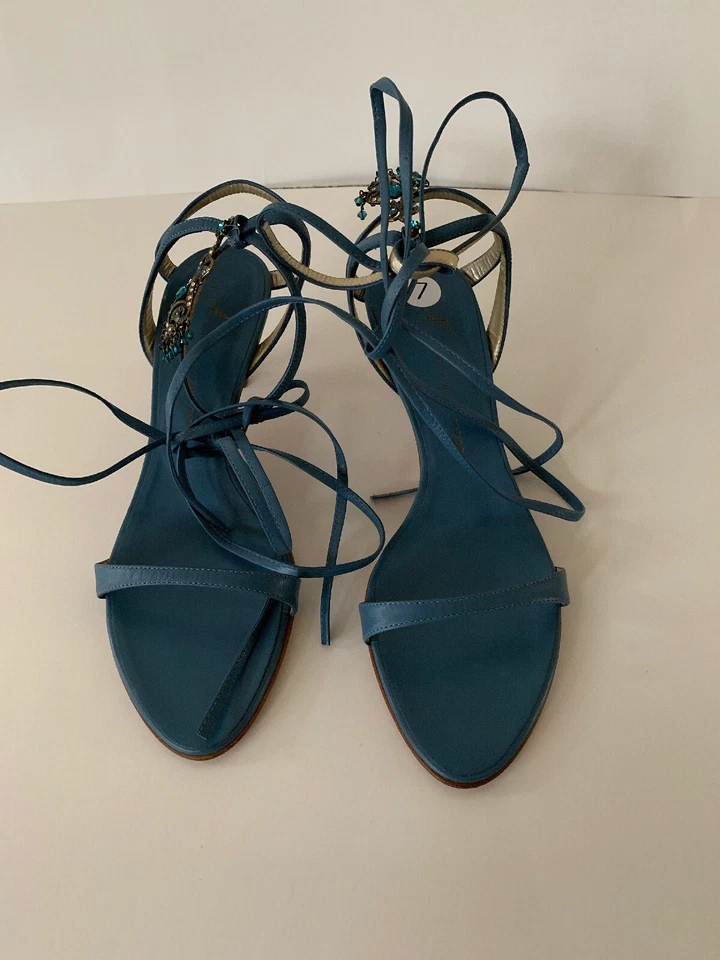 GIUSEPPE ZANOTTI VICINI BLUE JEWELLED TIE UP KITTEN HEEL PUMPS 7.5 - Image 1 of 3