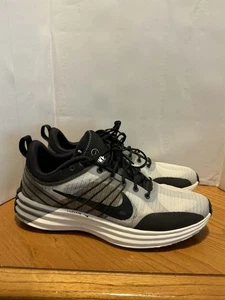 Nike Lunar Roam Summit weiß schwarz hellrauchgrau DV2440-102 Herrengröße 9,5 - Bild 1 von 7