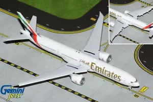 Gemini Jets 1:400 Emirates Boeing B777-300(ER) 'New Colours - Flaps Down' A6-ENV - Picture 1 of 3