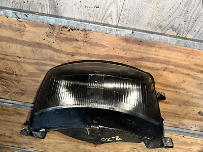 Faro delantero ninja Kawasaki ZX11 ZX1100 1994 001-5737 Foto 1 de 4