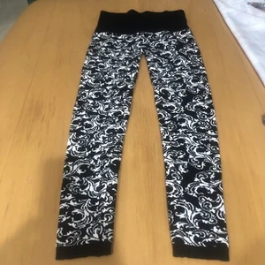 Black & White Leggings Knit - Size Small - Picture 1 of 4