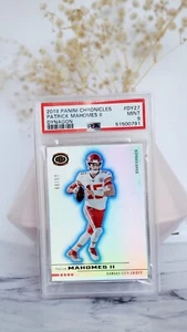 Panini Chronicles Patrick Mahomes SP/99 2019 Dynagon Refractor PSA 9 ¡Como nuevo! - Imagen 1 de 2