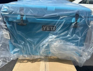 Yeti Reef Blue 45 Tundra Hard Cooler  NEW Rare Limited Color w Original Box - Picture 1 of 7