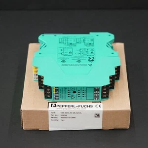 Pepperl + Fuchs VAA-4E4A-KE-ZEJQ/E2L Interface Sensor/Actuator Module 209759 - Picture 1 of 6