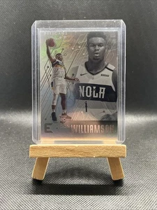 ZION WILLIAMSON Rookie 2019-20 Chronicles ESSENTIALS RC #210 🔥   - Bild 1 von 2