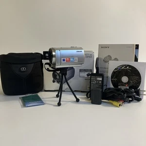 Sony Handycam DCR-SR68 Digital Camcorder 80GB HDD Video Camera Silver Bundle - Picture 1 of 23