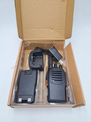 NEW! Retevis H777 Portable Two Way Hand-Held Radio Walkie Talkie 16 Channel - Image 1 of 4