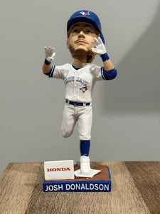 NUOVO CON SCATOLA - Josh Donaldson Bobblehead - 2017 Toronto Blue Jays Giveaway - Foto 1 di 3