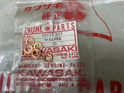 KAWASAKI NOS OIL PUMP WASHERS (5) H2 H1 S1 S2 S3 KH250 KH400 KM KE G3 G4 G5 MC - Image 1 of 2