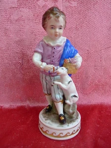schöne Porzellanfigur___Junge mit Hund__Royal München__! - Picture 1 of 4