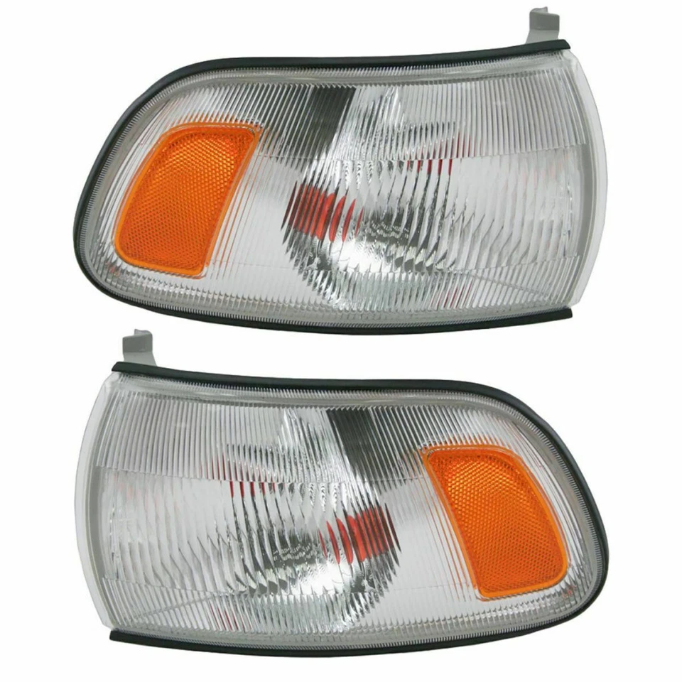 For 1991-1997  Toyota Previa Signal Lights Driver & Passenger Side TO2530107 - Image 1 of 3