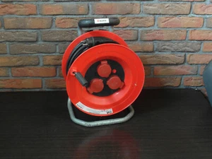 WÜRTH Kunststoff- Kabeltrommel 250 V H07RN-F3G1,5 mm² 3 Schutzkontaktsteckdosen - Bild 1 von 3