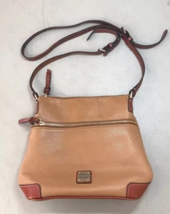Bello! Borsa a tracolla Dooney & Bourke in pelle con ciottoli caramello borsetta - Foto 1 di 10