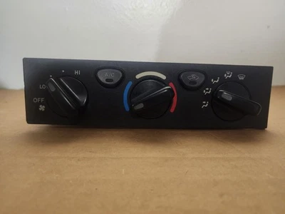 2001-2004 Toyota Tacoma 01-02 4Runner AC Heater Control Climate Controller OEM - Image 1 of 4