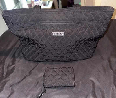 Vera Bradley классический черный и розовый выстеганная маленькая сумка с короткими ручками/наплечная сумка сумочка и бумажник - Изображение 1 из 4