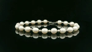 Pretty 9ct White Gold & Pearl Bracelet - 19cm Long - Picture 1 of 13
