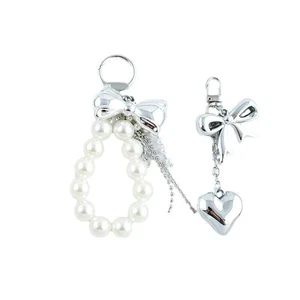 Whimsical 3D Bow Keychain Ideal Beaded Tassel Chain for Personal Accessories - Picture 1 of 16