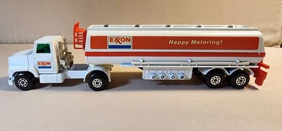 Matchbox Lesney Superkings Exxon Articulated Tanker Truck K16 - K115 1973 - Image 1 of 4