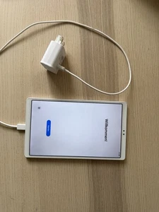 Samsung Galaxy Tab A7 Lite SM-T220 32 GB, Wi-Fi, 8.7" Silver - Picture 1 of 2