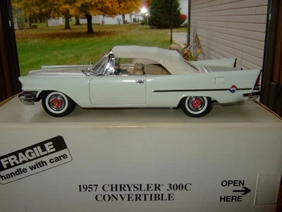 Chrysler 300 1957 convertible Danbury como nuevo escala 1/24-caja-excelente- Foto 1 de 4