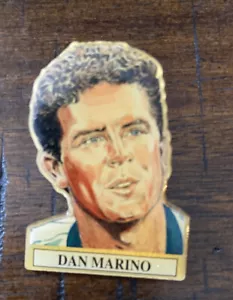 NFL DAN MARINO #13 FACE PIN GREAT CONDITION - Picture 1 of 3