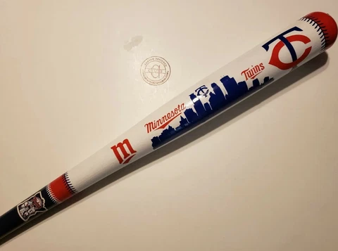 Minnesota Twins Skyline 34"/31oz One Of A Kind Custom Collectible Baseball Bat Cover