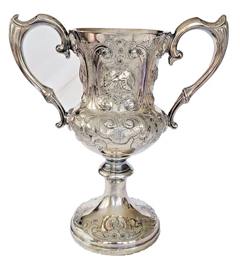 Antiguo Trofeo Copa Amorosa de Plata Philip Alexander Sheffield Repousee & Chaseed Foto 1 de 4