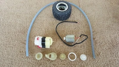  Nylint Rock Crawler Miscellaneous parts (Motor) plus other parts - Image 1 of 4