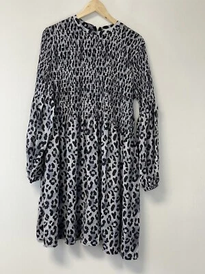  Gallery Dress Womens Large  Leopard Cheetah Swing Fit Flare Gray  L/S A12 - Image 1 of 4