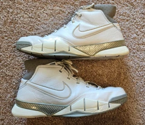 Size 11.5 - Nike Zoom Kobe 1 White Shark Excellent Condition w/ box - Picture 1 of 13