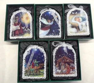 Set of 5 Valerie Illuminated Nativity Christmas Ornaments Manger, Timers 5.25" - Picture 1 of 6