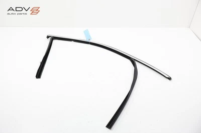 19-25 BMW X5 G05 FRONT RIGHT SIDE DOOR WINDOW RUN CHANNEL WEATHERSTRIP SEAL OEM - Image 1 of 4