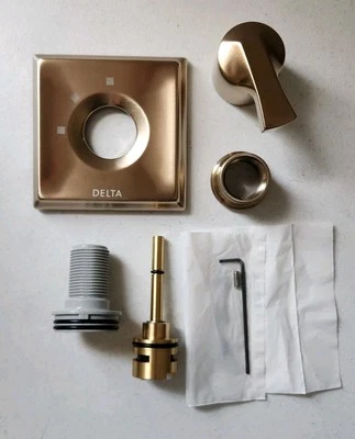 Delta T11851-CZ Dryden Three Function Diverter Valve Trim Less Rough-In Valve - Imagem 1 de 3