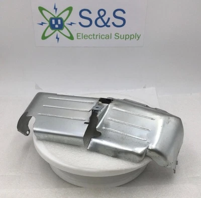 Generac 005250 20Kw 166.7 Amp 1 Phase Overhead Valve Cover 7" x 8 1/2" - Image 1 of 4