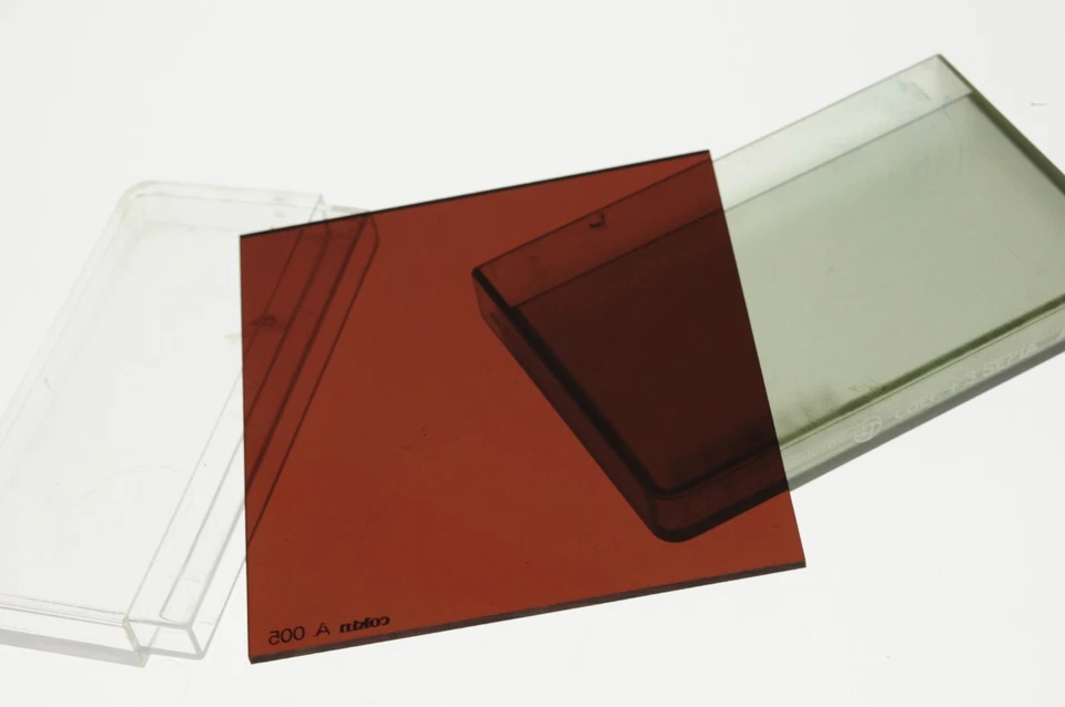 Cokin A005 Sepia filter. Made in France. EXC+ cased condition. - Image 1 of 1