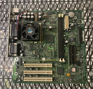 eMachines 113066 COGNAC 2000412 Motherboard + Intel Celeron 700MHZ CPU w/ Cooler - Picture 1 of 9