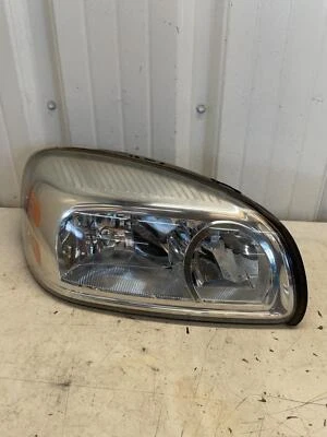 05 06 07 SATURN RELAY Headlamp Assembly Right Rh Oe# 25891661 - Image 1 of 4