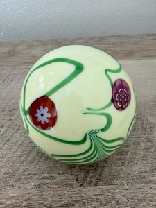 Vintage Glass Paperweight Millefiori Hand Blown Pulled Feather Butter Yellow - Picture 1 of 11