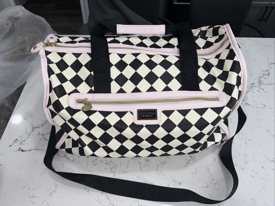 Клетчатая спортивная сумка Betsy Johnson - Изображение 1 из 4