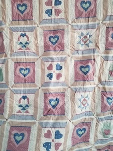 Hecho a mano de colección Patchwork Edredón/Lanzamiento con corazones 69×42 Acogedor Pies Cálidos Bolsillo - Imagen 1 de 12