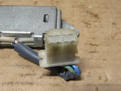 Unidad de resistencia de luz trasera de faros Goldwing 1976 Honda GL1000 34920371671 Foto 1 de 4