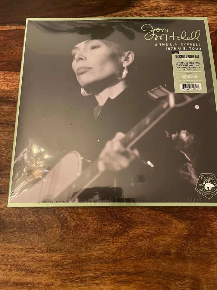 Joni MItchell -RSD 2025 1976 U.S. TOUR (140 GR 12" -LTD.) 3 LP FIRST TIME VINYL - Bild 1 von 1