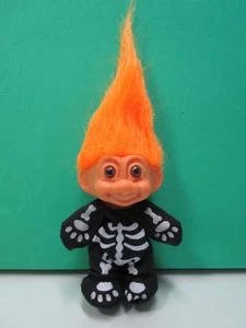 HALLOWEEN SKELETON - Bambola Troll Russ 3" - NUOVA IN BUSTINA ORIGINALE - Quasi andata - Foto 1 di 7