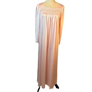 Vintage Vanity Fair Antron III Pink Rosette Lace Nylon Nightgown Womens Small - Picture 1 of 10
