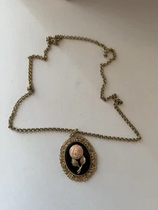 Vintage Chain Necklace Two Sided Cameo Pendant Flower And Mirror Gold Tone. 9514 - Picture 1 of 2