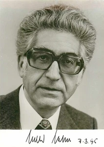 Gerhard Jahn - SPD-Politiker und ehemaliger Bundesjustizminister Autogrammkarte - Bild 1 von 2