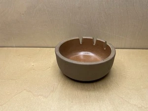 HEATH CERAMICS (Sausalito, CA) - Vintage 3 Slot Ashtray - Picture 1 of 5